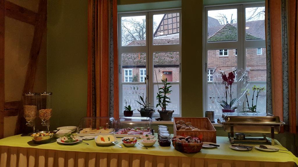 Burghotel Stargard Burg Stargard Экстерьер фото